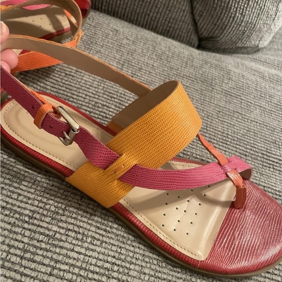 EVOLVE 24/7 Pink Red Orange Women’s 8 Thong Strappy Buckle Sandals shoes EVAVAH - Picture 9 of 14